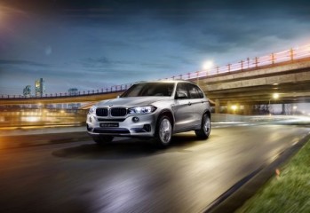 BMW eDrive meets BMW xDrive – a pioneering combination delivering efficient driving pleasure: The BMW Concept X5 eDrive.